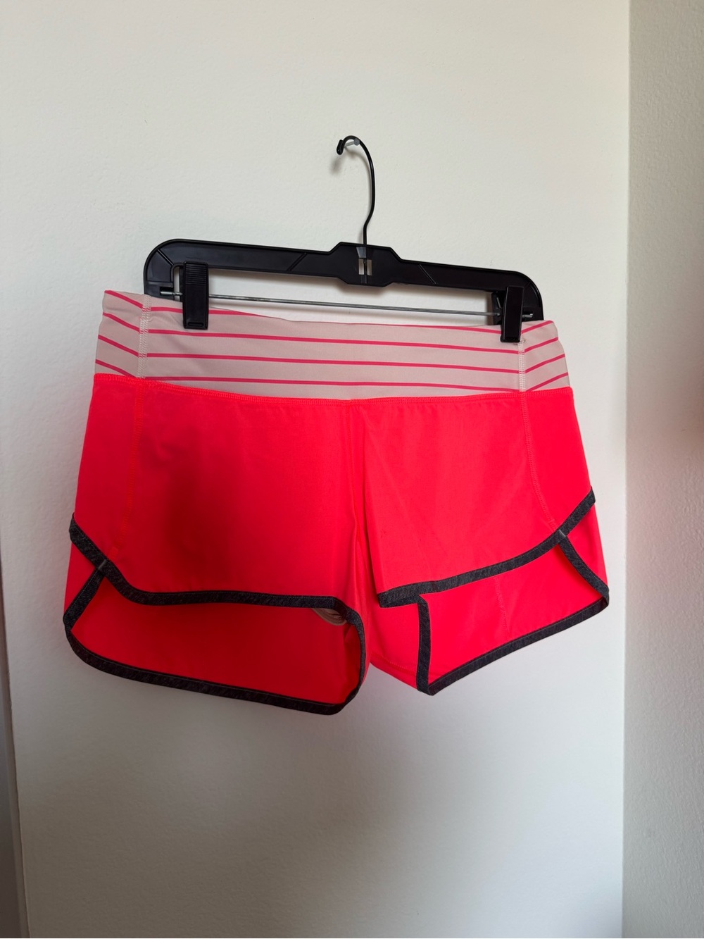 Lululemon Speed Up Low-Rise Lined Short 2.5”